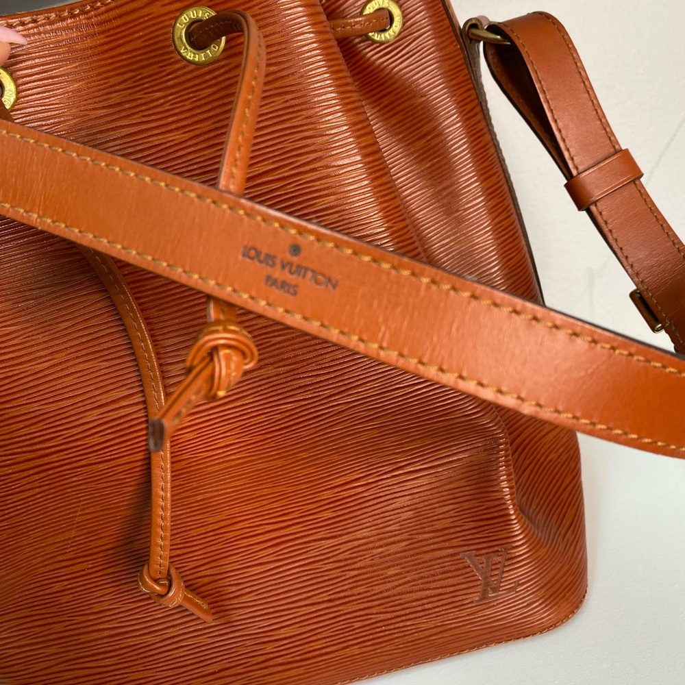 Louis Vuitton Brown Noe Epi Leather Bag - Picture 10 of 13